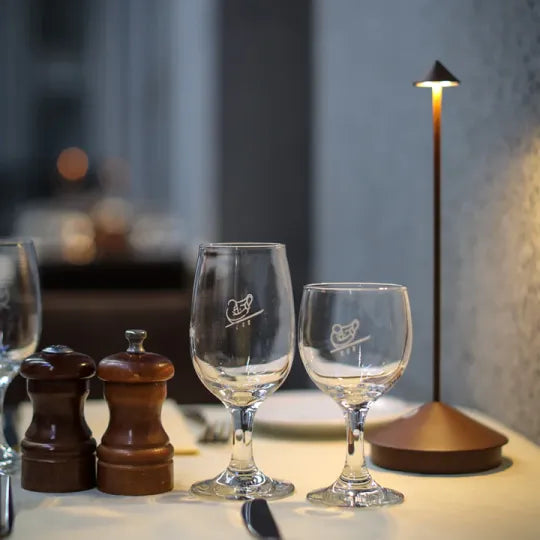 Candeeiro de secretária LED sem fios moderno em alumínio com dimmer para secretária