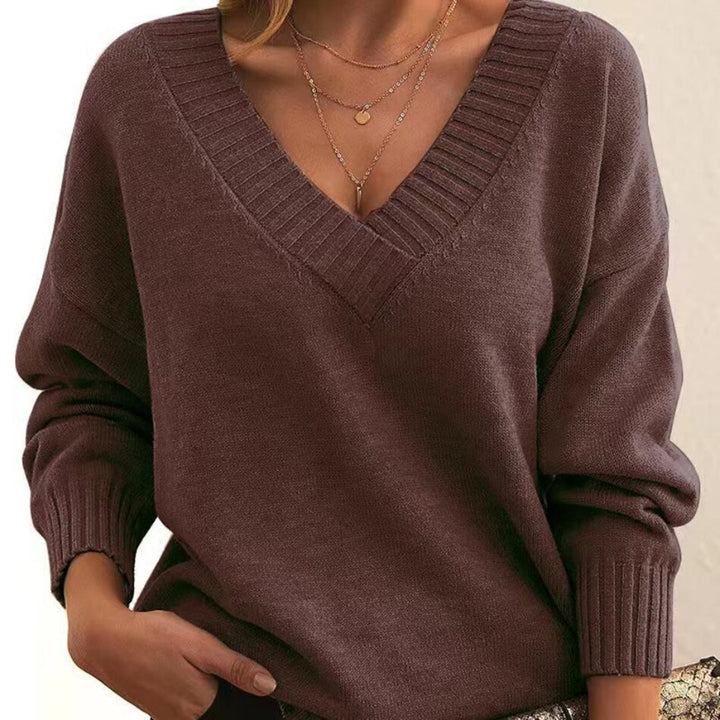 Liliana - Stylowy casualowy sweter z dekoltem w szpic