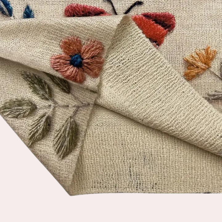 Sweter damski dzianinowy oversize na jesień z długim rękawem i kwiatowym wzorem