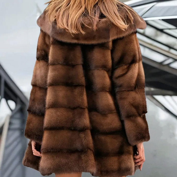 Karolina - Modna kurtka damska ze stylową bluzą z kapturem