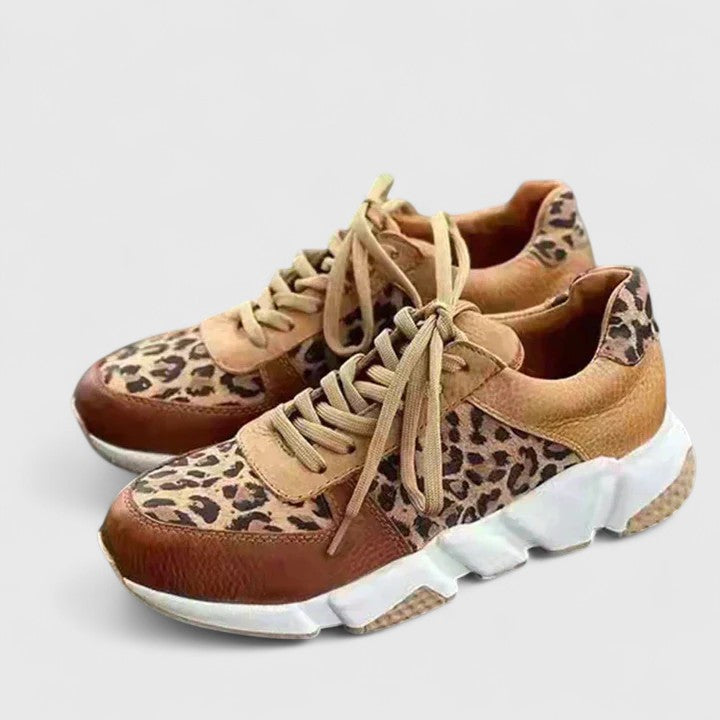 Eleganckie buty damskie skórzane amortyzowane ze wzorem panterka