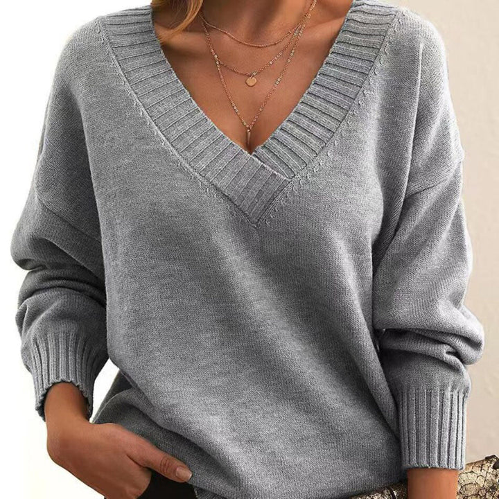 Liliana - Stylowy casualowy sweter z dekoltem w szpic