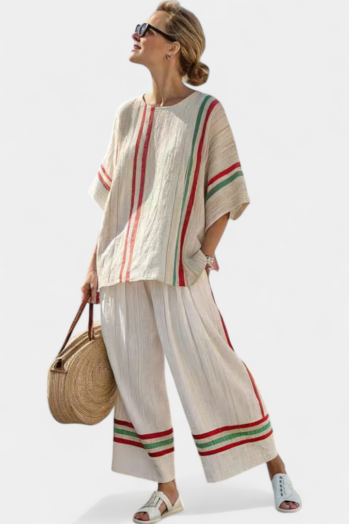 Komplet damski na lato z bluzką w stylu boho i luźnymi spodniami w paski z lnu