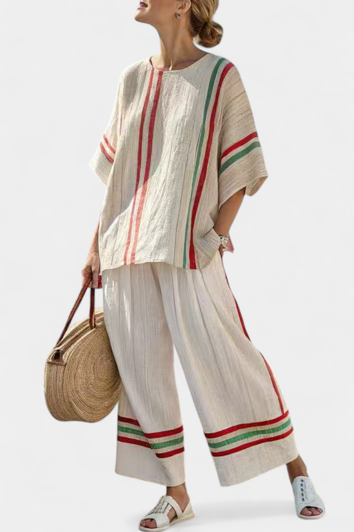 Komplet damski na lato z bluzką w stylu boho i luźnymi spodniami w paski z lnu
