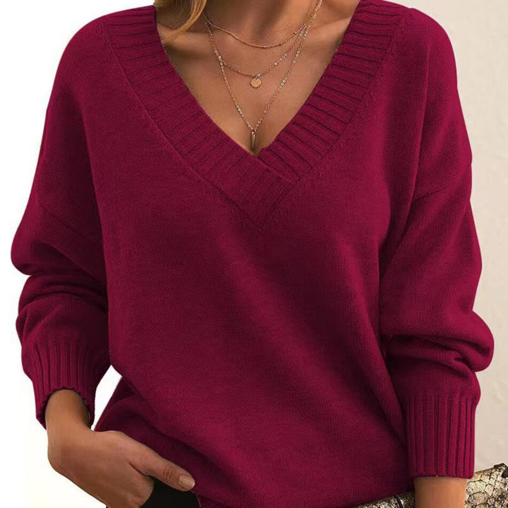 Liliana - Stylowy casualowy sweter z dekoltem w szpic