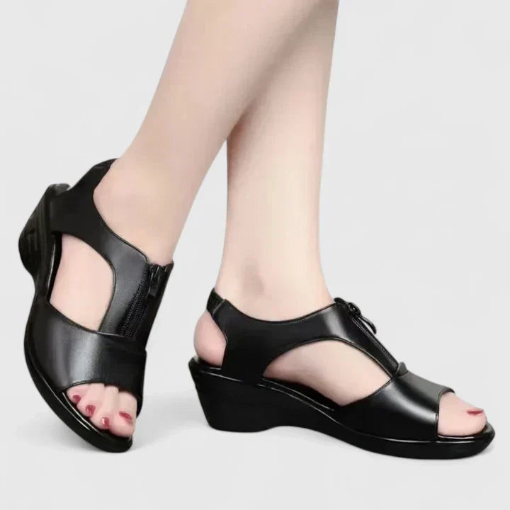 Sandálias femininas elegantes em pele com palmilha amortecida, confortáveis para o verão