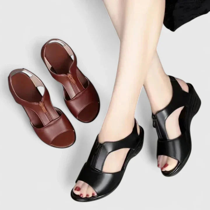 Sandálias femininas elegantes em pele com palmilha amortecida, confortáveis para o verão