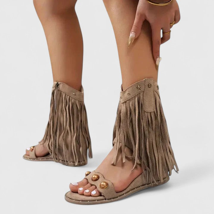 Eleganckie sandały damskie skórzane na obcasie z paskami w stylu boho na lato