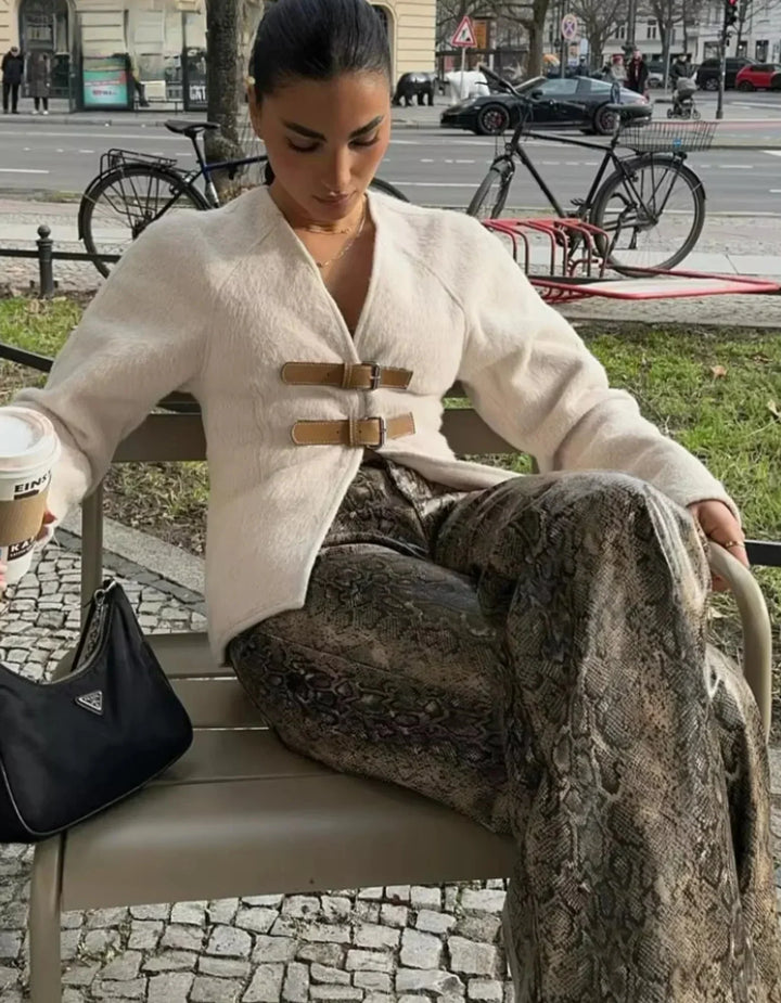 Kardigan damski z dzianiny na jesień z paskami i miękkim materiałem o swobodnym kroju