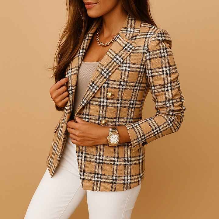 Blazer femme cintré élégant avec détails raffinés pour une tenue chic d’été