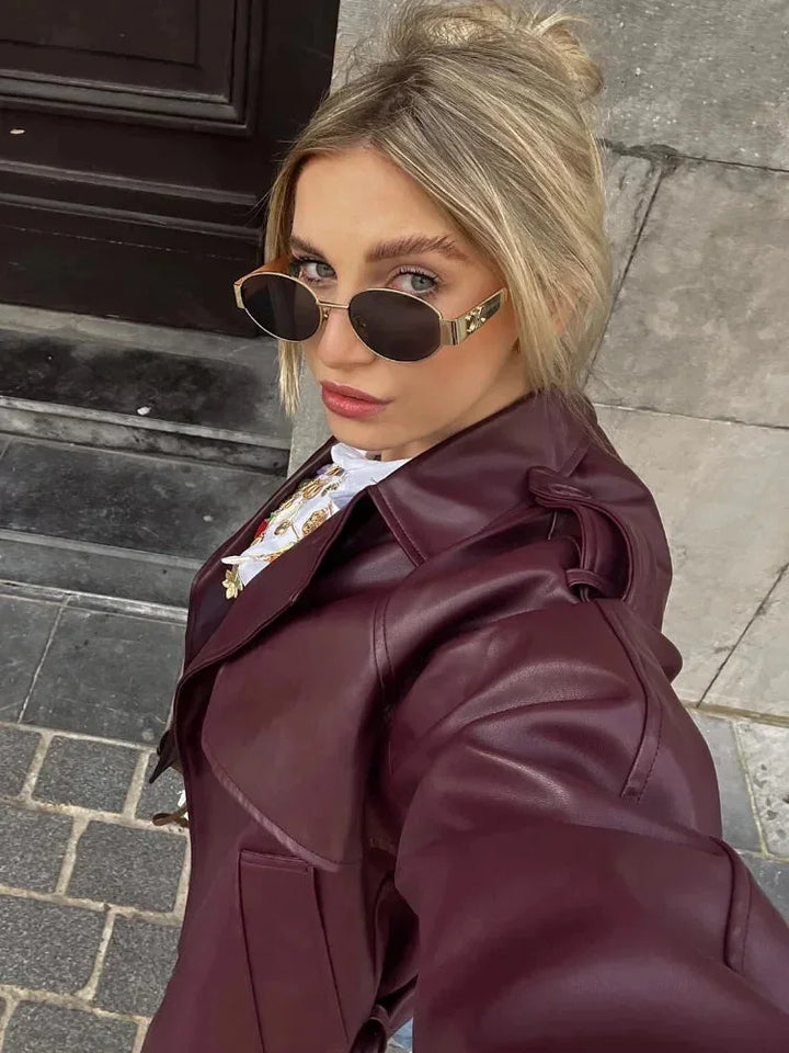 Krótki płaszcz damski typu trench z paskiem elegancki płaszcz przejściowy na jesień