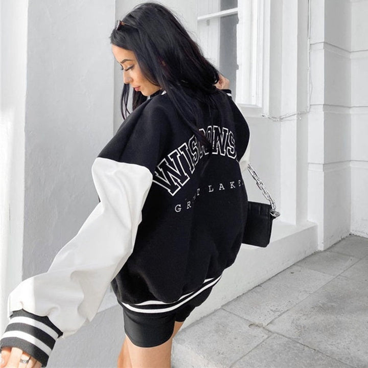 Kurtka bejsbolówka damska varsity oversize flauszowa z ekoskórą jesienna