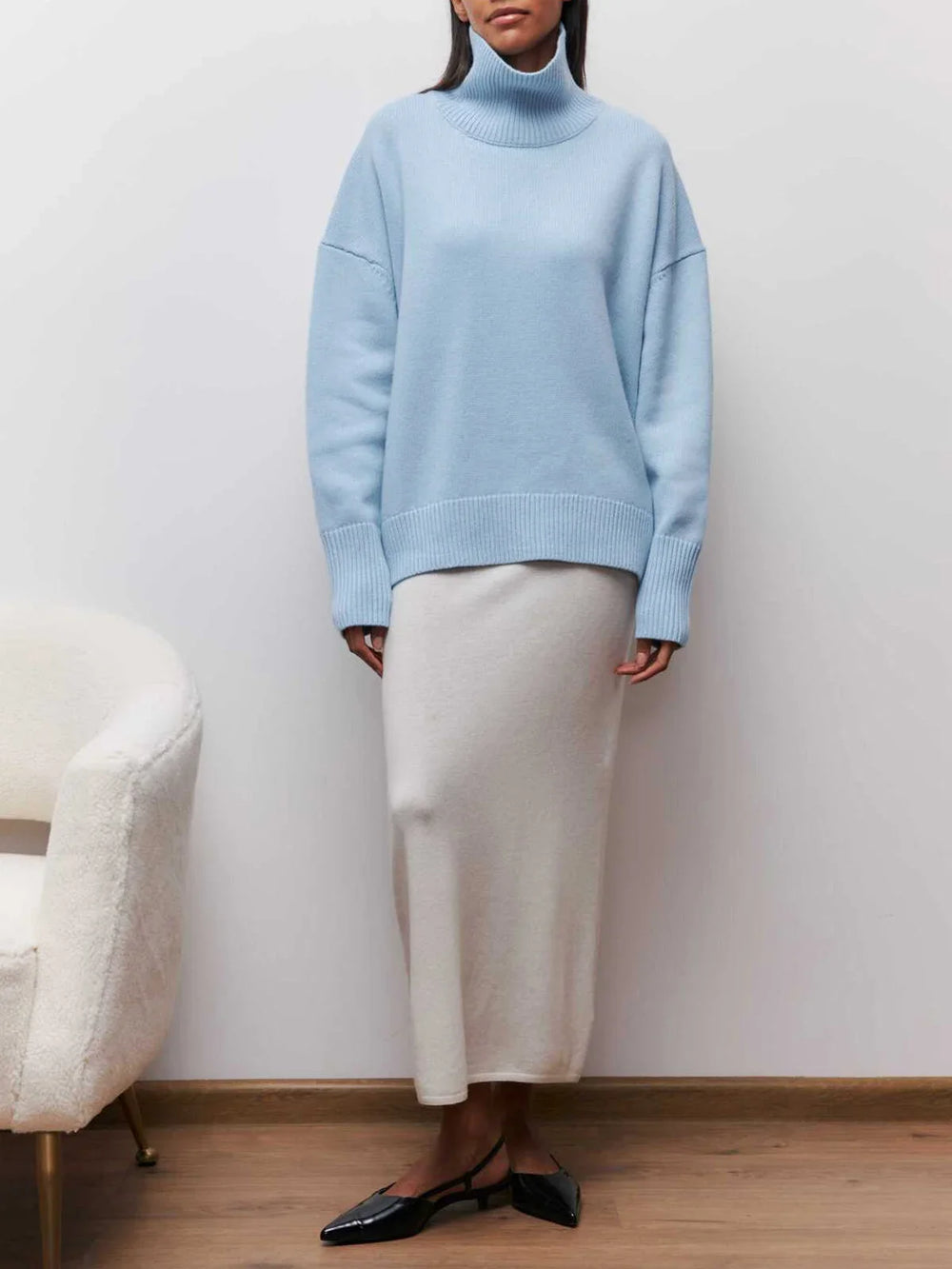 Sweter damski oversize z golfem z miękkiej dzianiny wełnianej luźny i ciepły na jesień