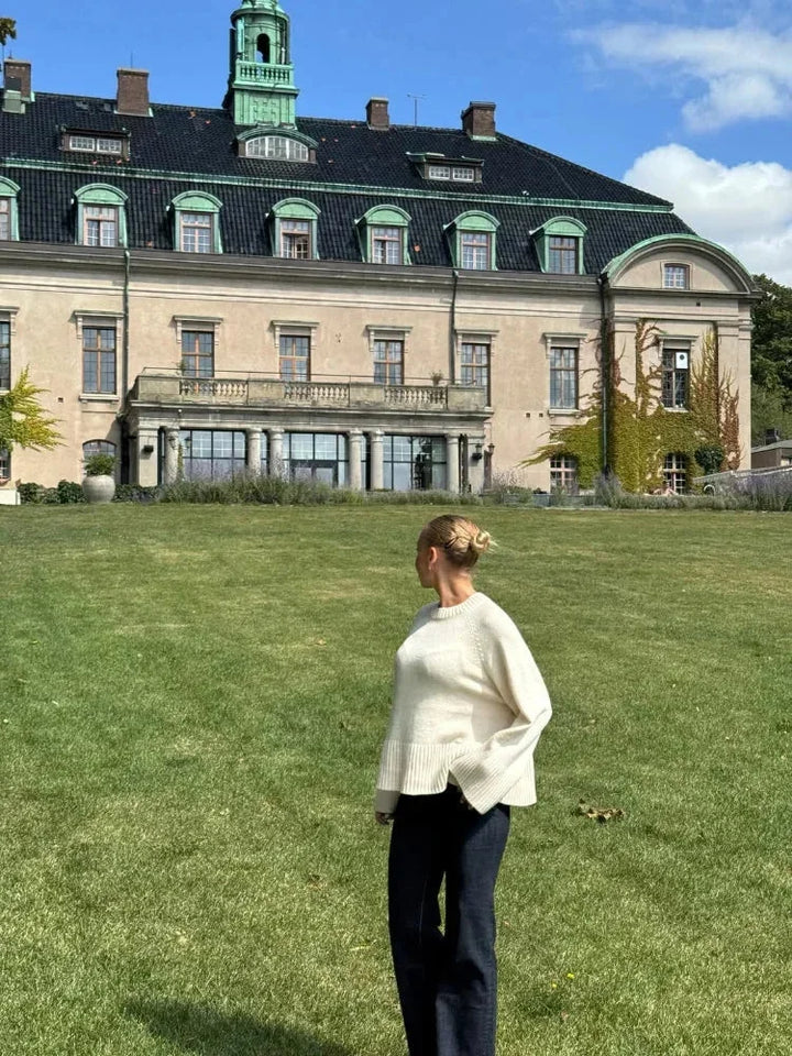 Sweter damski klasyczny z dzianiny wełnianej z okrągłym dekoltem luźny krój na jesień