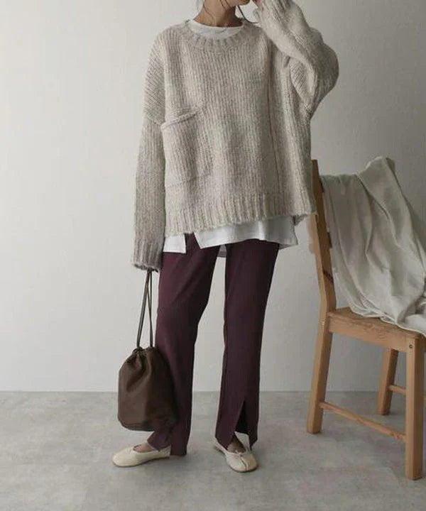 Sweter damski oversize z grubej dzianiny wełnianej z okrągłym dekoltem ciepły na jesień