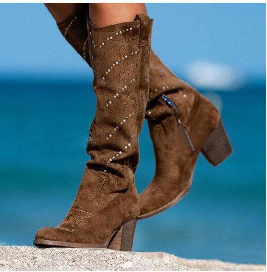 Botas de senhora em pele acima do joelho elegantes com salto casuais de primavera