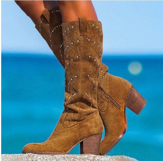 Botas de senhora em pele acima do joelho elegantes com salto casuais de primavera